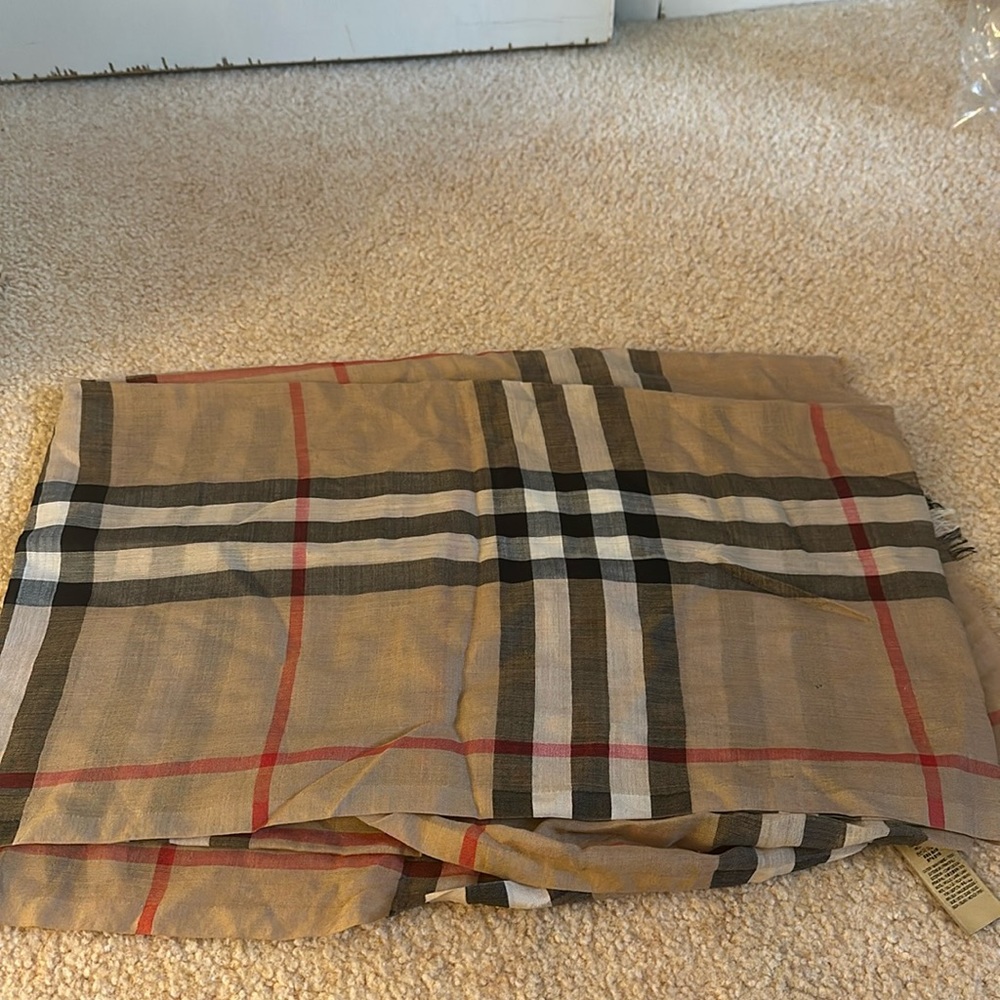 Burberry scarf